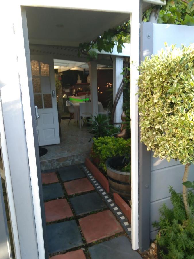 Mitchell'S Guesthouse Parow Exterior photo